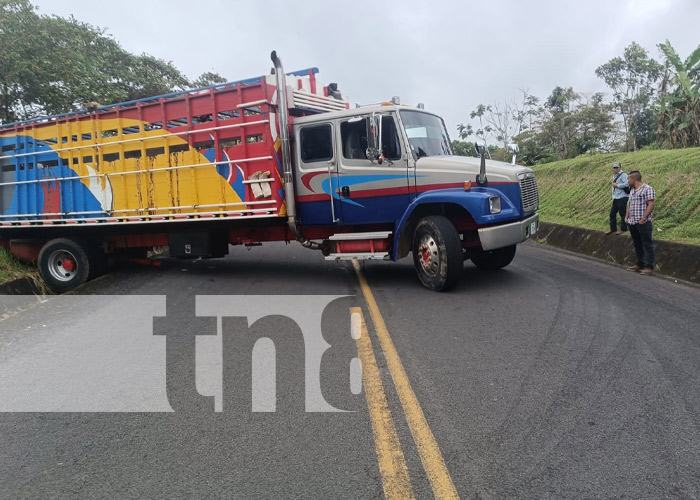 Foto: Accidente con cisterna y camión en carretera de Nueva Guinea a Bluefields / TN8