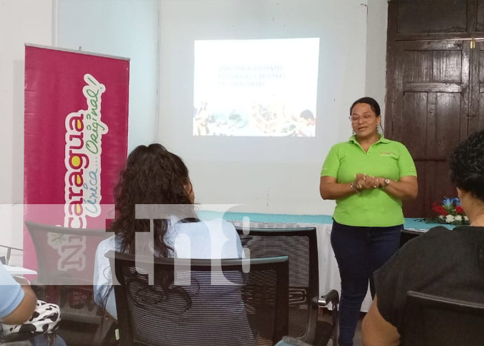 Foto: Capacitación en turismo para prestadores de servicio en Nandaime / TN8