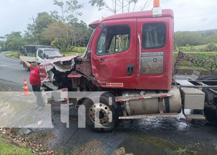 Foto: Accidente con cisterna y camión en carretera de Nueva Guinea a Bluefields / TN8