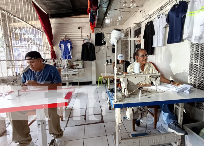 Foto: Talleres de costura con uniformes escolares / TN8