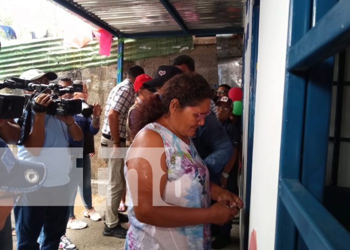 Foto: Nueva vivienda para una familia en Managua / TN8