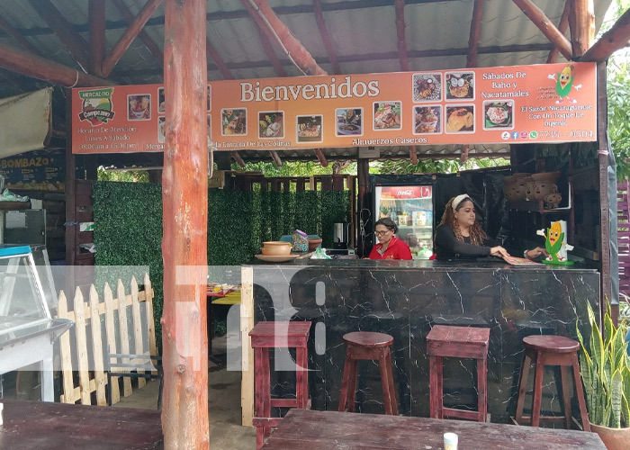 Foto: Pasadita del Maíz y Antojitos, un rincón lindo en el Mercadito Campesino / TN8