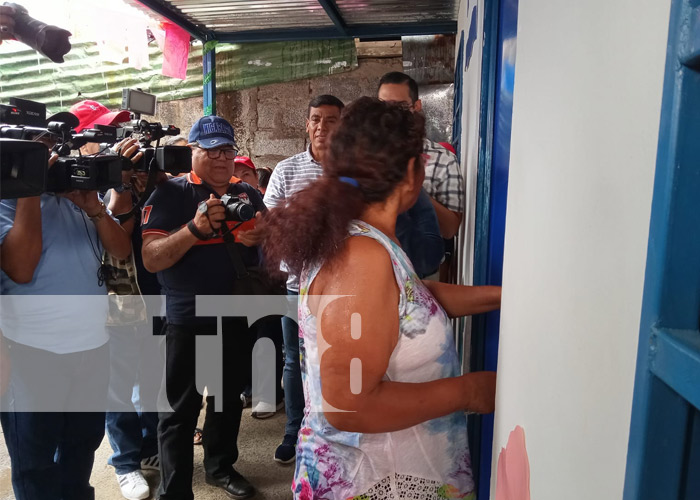 Foto: Nueva vivienda para una familia en Managua / TN8