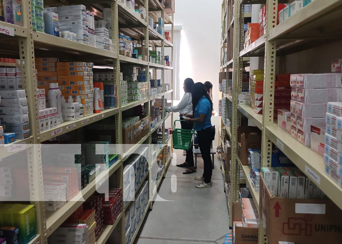 Foto: Nueva sucursal de Farmacia Paisa en el Mercado Oriental / TN8