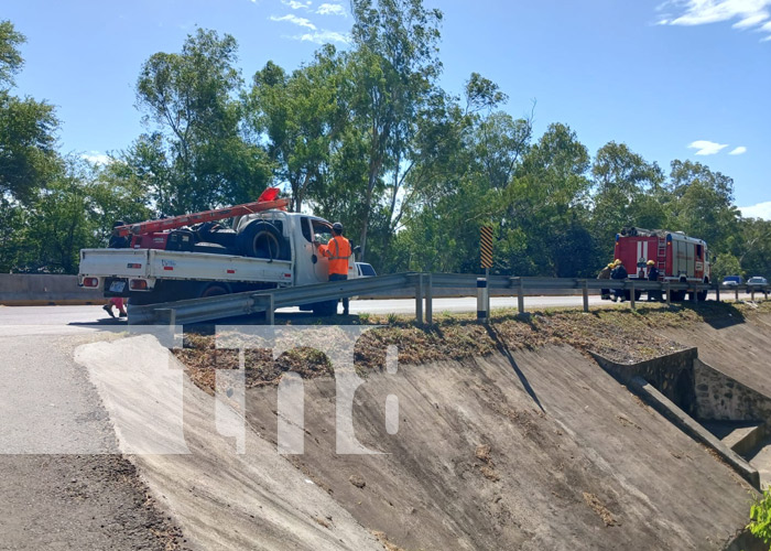 Foto: Accidente con camionero atrapado en Tipitapa / TN8