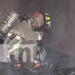 Foto: Voraz incendio en una vivienda de Estelí / TN8